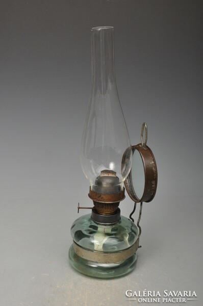 Kerosene lamp, peasant lamp, green glass tank - works.