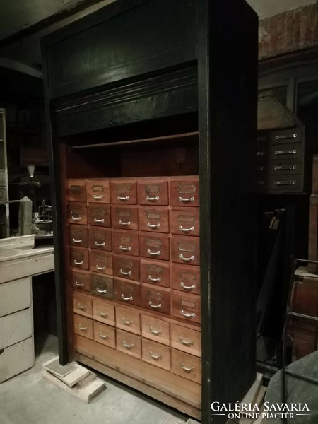 Multi-drawer hardwood filing cabinet, 1920s, 30s, shuttered cabinet, with metal shutters, 35 drawers