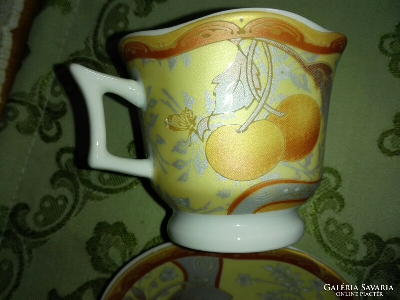 Beautiful Japanese Art Nouveau porcelain coffee pot.