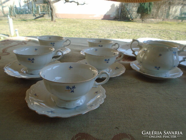 5 It can be a personal coffee, cappuccino or even tea set with 7 pieces and cookies