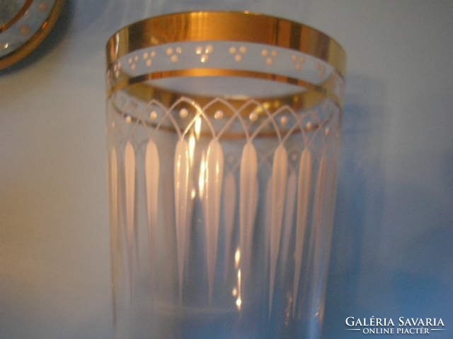 U7 Biedermeier vitrintárgy talpas poharak  dús vastag  arany szegéllyel hibátlanok ajándékozható