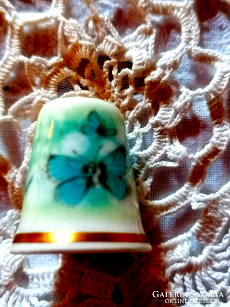 English thimble with blue butterfly. 17.