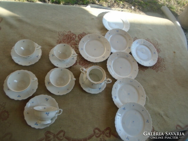5 It can be a personal coffee, cappuccino or even tea set with 7 pieces and cookies
