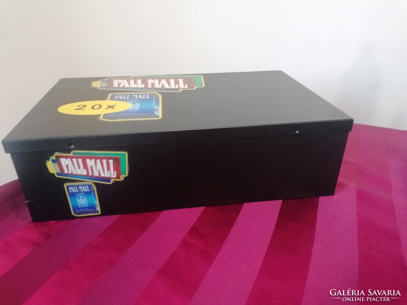 Retro pall mall metal cigarette box