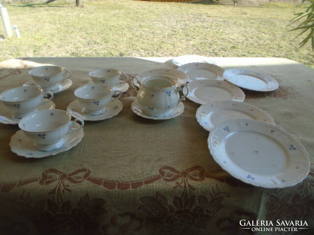 5 It can be a personal coffee, cappuccino or even tea set with 7 pieces and cookies