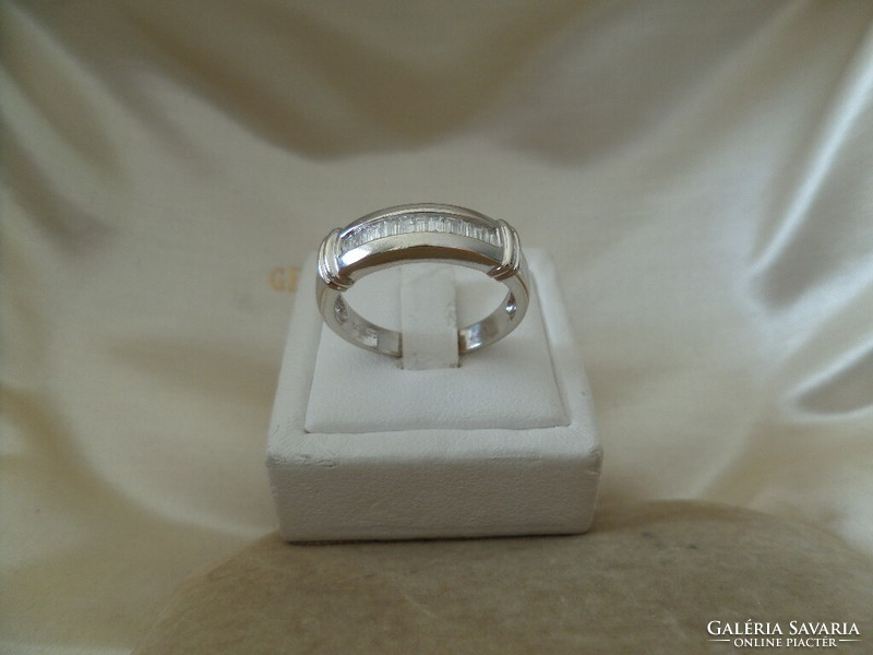 White gold ring with baguette cut bezels