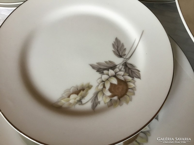 6 személyes japán porcelán 4x6 tányér