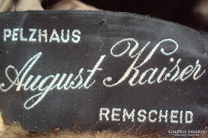 VADONATÚJ /német gyártmányú/ barna NERC szőrme kucsma,August Kaiser prémesházból.