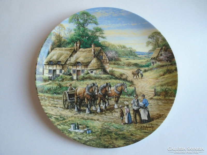 BRADEX  WEDGWOOD angol  3 db. nagyobb méretű, 27.5 cm.  tányér.