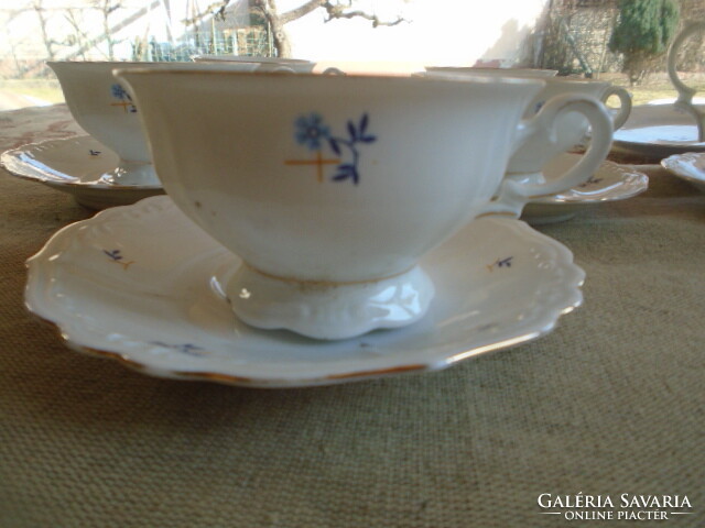 5 It can be a personal coffee, cappuccino or even tea set with 7 pieces and cookies