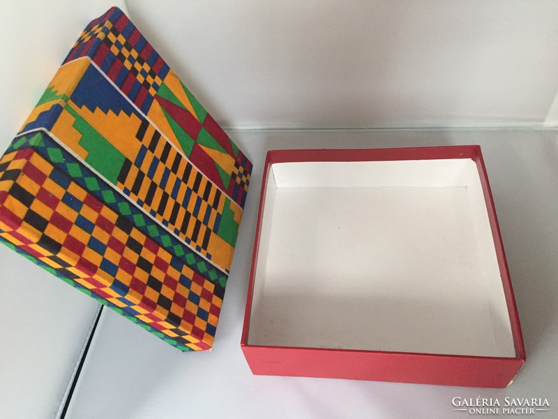 Box covered with African ankara textile (79/1)