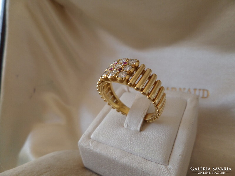 18K gold ring with diamonds and small rubies