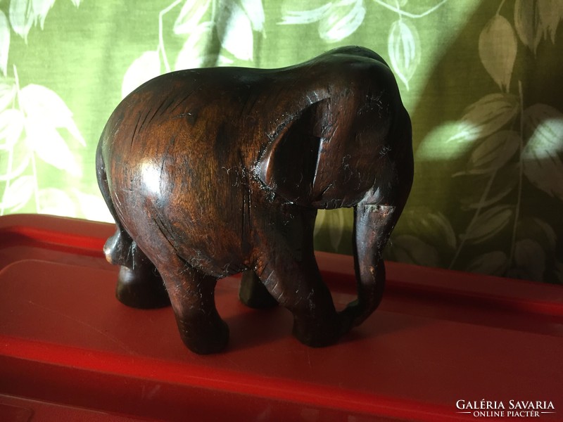 Hand-carved wooden elephant from exotic wood (12/a)