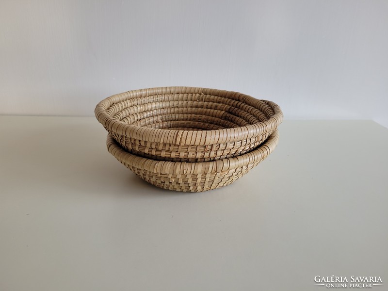 2 pcs small wicker basket 26 and 27 cm