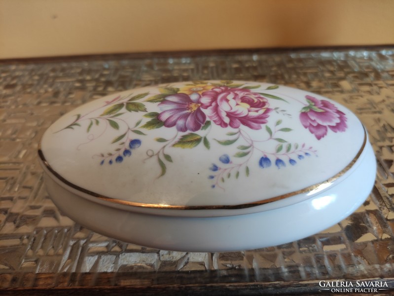 Hollóházi virágmintás ovális fedeles porcelán bonbonier