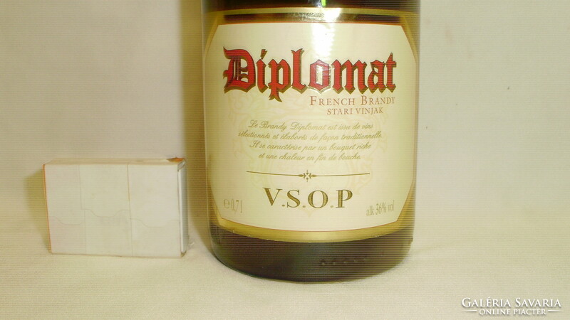 DIPLOMAT brandy 0,7 l - bontatlan