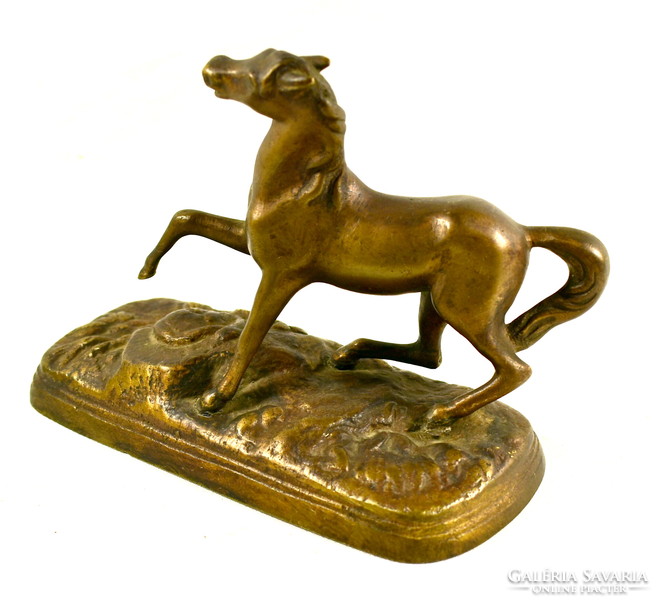 XX. sz. " VASTAGH " jelzéssel bronz szobor : Ágaskodó Ló