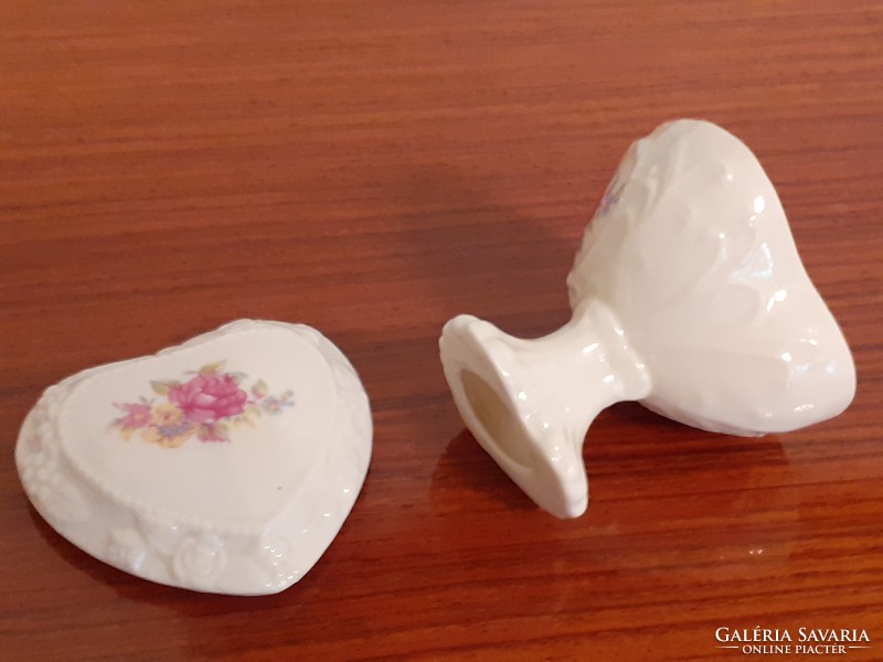 Vintage porcelain heart shaped rosy jewelry box with vintage gift box