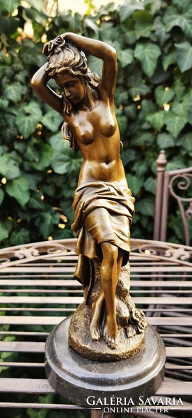 Female act - bronze sculpture