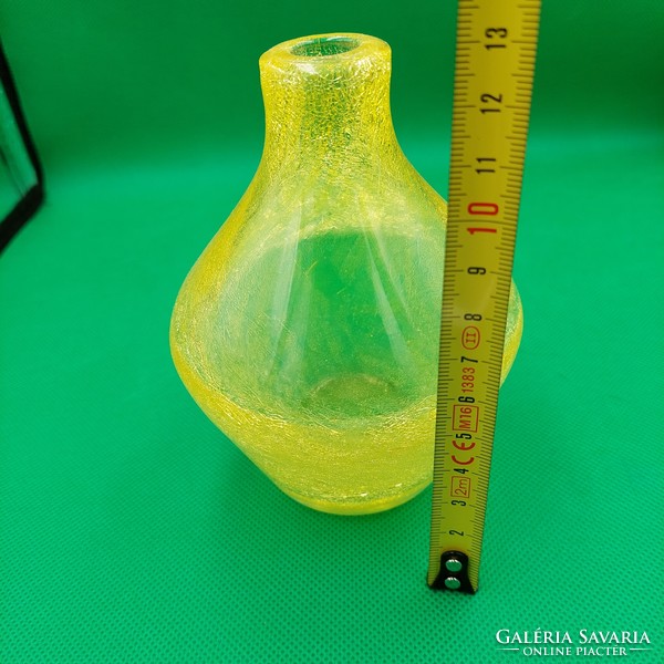 Karcagi Fátyolüveg váza sárga