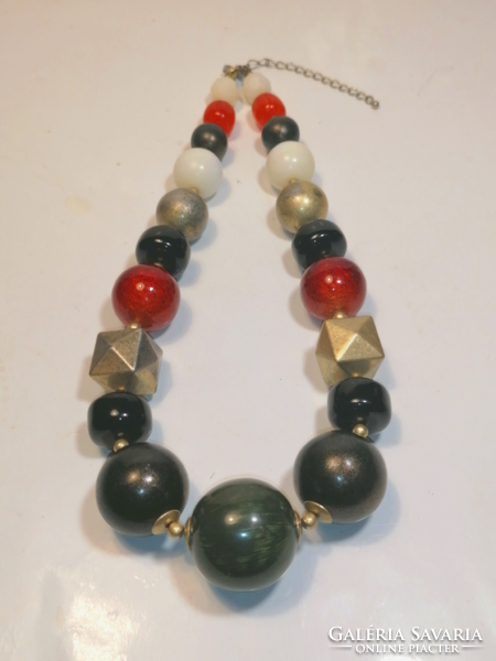 Necklace with various pearls (781)