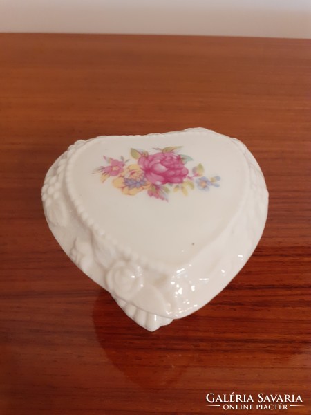 Vintage porcelain heart shaped rosy jewelry box with vintage gift box