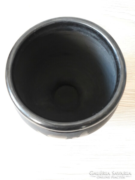 Nádudvari black pottery