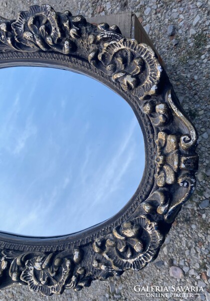 Baroque-style oval mirror with gilded plaster frame r0