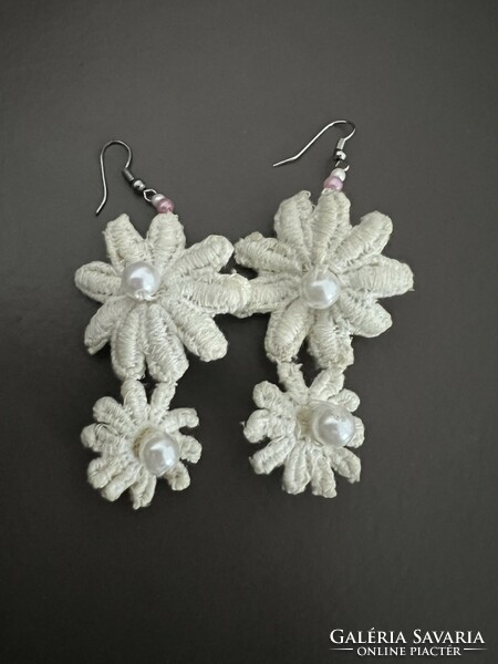 Floral unique elegant earrings, even for weddings