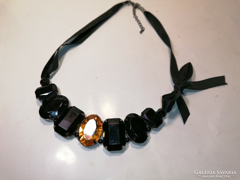 Black rhinestone collar (940)