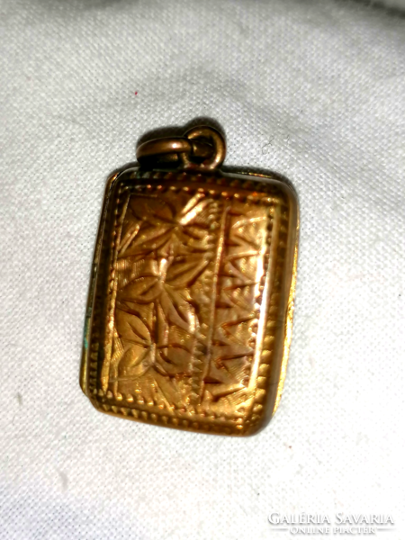 Antique, copper, openable, engraved, photo pendant 283.