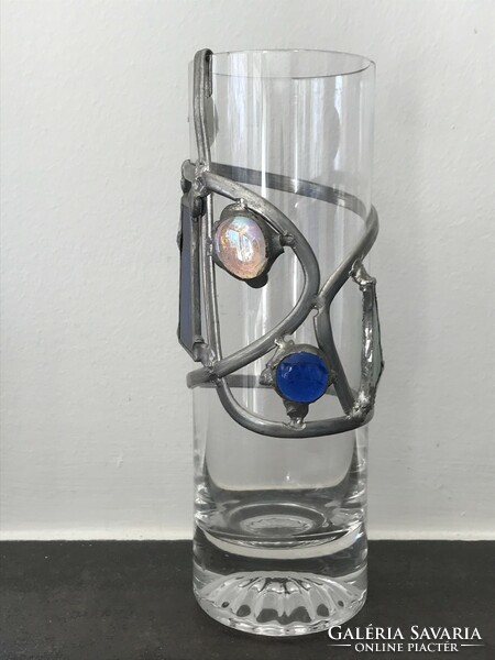 Handcrafted vase decorated with stained glass overlay, 18 cm high