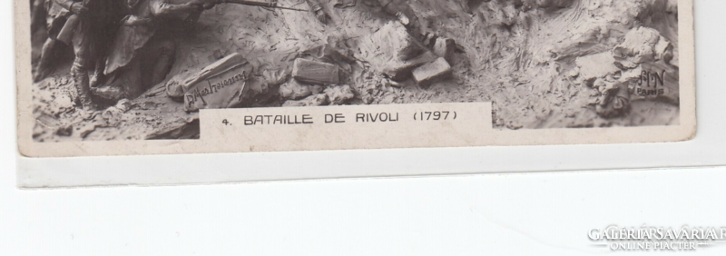 Régi Katonai csata jelenetes képeslap postatiszta