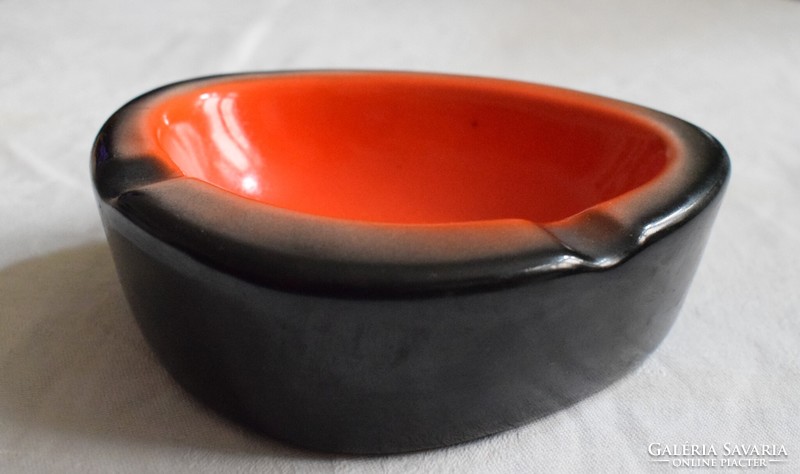 Art and craft retro Bodrog Kresztúr ceramic ashtray ash bowl ashtray 15.5 x 13.5 x 4.5 cm
