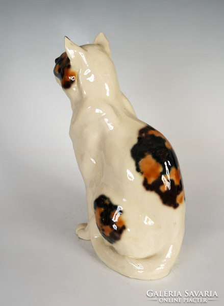 Wiener kunstkeramische werkstätten - cat figure (cat lamp)