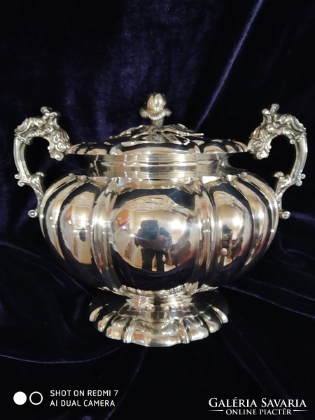 Antique silver (950) French bonbonier (1828-1838)