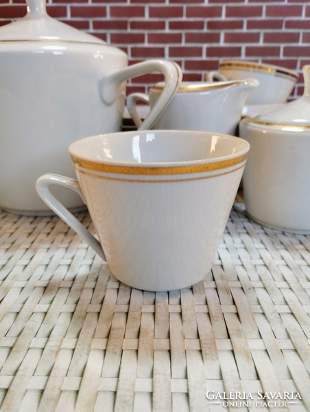 Aranyszegélyű Alföldi porcelán kávés készlet