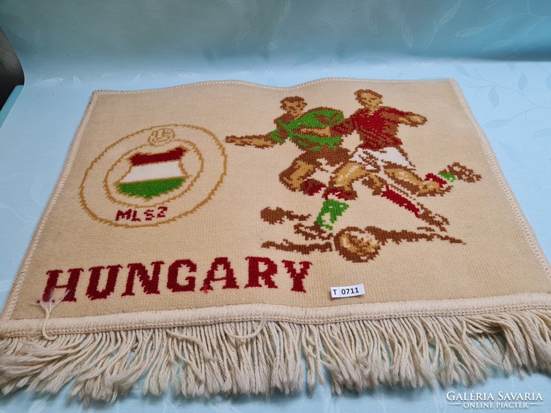 T0711 mlsz Hungarian football tapestry 65x46 cm without fringes