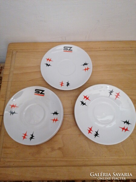 7db Zsolnay porcelán alátét tányérok (Nádor Judit terv)