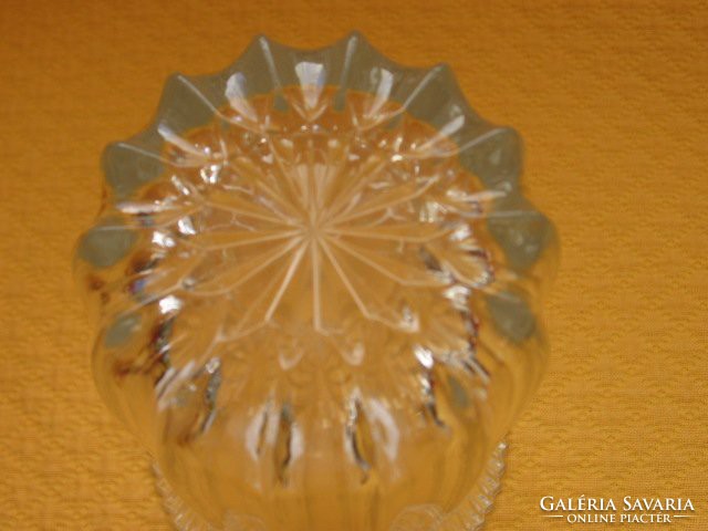 Ribbed art deco retro crystal vase
