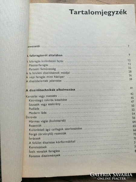 A fa díszítő faragása  könyv /Czagány Lajos 1983/