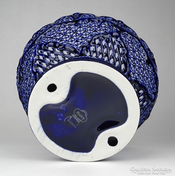 Marked 1M028 large-sized blue openwork porcelain serving basket with stand, table center serving bowl 22.5 Cm