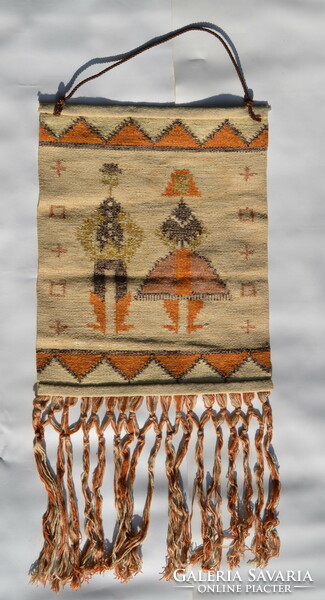 Wool tapestry by Éva Németh.