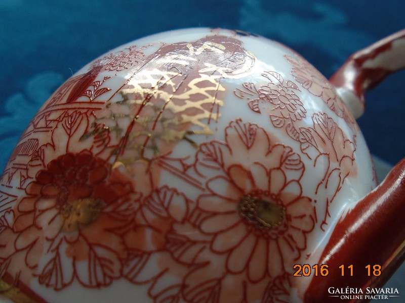 Kutani Suzuki Cream Spout Iron Red Painting Hand Gilding Geishas in Japanese Garden and Boating