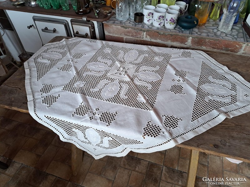 Beautiful tablecloth, 90*90 cm. Cloth