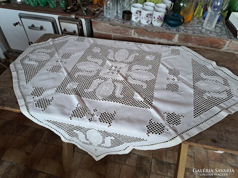 Beautiful tablecloth, 90*90 cm. Cloth