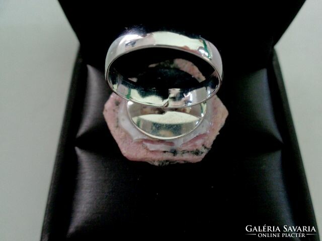 Ruby mineral ring is adjustable