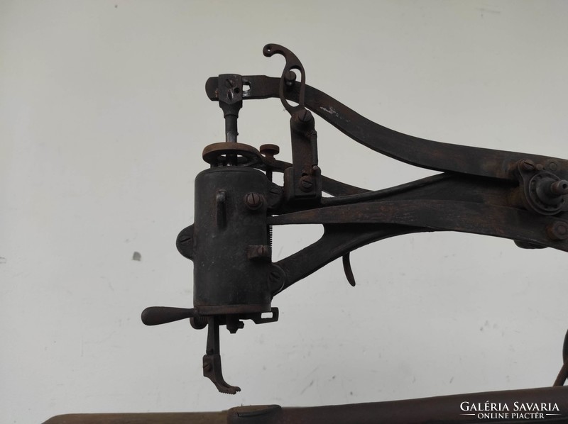 Antique shoemaker leather sewing machine sewing machine cobbler tool rare decorative leather sewing tool 747 6871