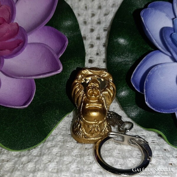 Buddha statue keychain