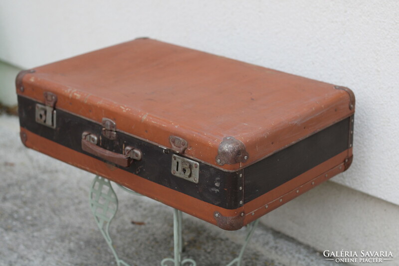 Antique old suitcases HUF 9,000/pc